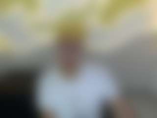 ZeusTrys's Live Sex Cam Show
