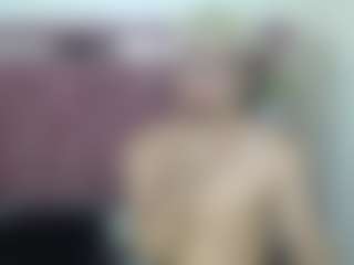 ZeusTrys's Live Sex Cam Show