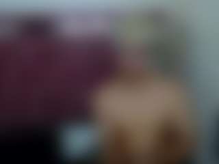 ZeusTrys's Live Sex Cam Show