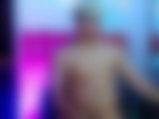 ZeusTrys's Live Sex Cam Show