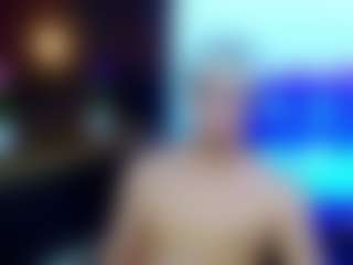 ZeusTrys's Live Sex Cam Show