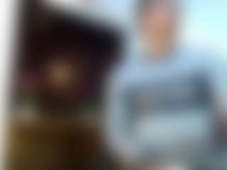 ZeusTrys's Live Sex Cam Show