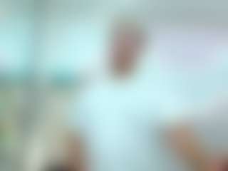 Live-Cam-Show mit ZeusTrys - Big Cock auf Camsoda