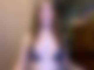 Live cam show with AlissaWhyte - Hazel Eyes on Camsoda