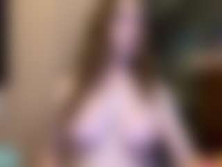 Live cam show with AlissaWhyte - Hazel Eyes on Cam Slut