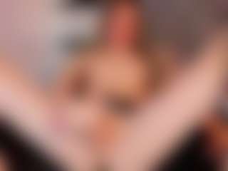 Live cam show with Auroraa-Smith - Average on Camsoda