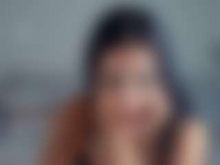 Julie-Xoxo's Live Sex Cam Show