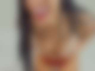 Julie-Xoxo's Live Sex Cam Show