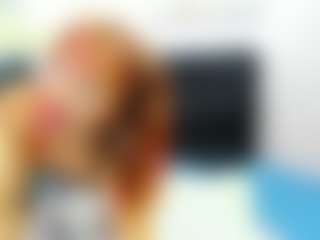 Live cam show with JulieMoon - New Sexwebcam on AdultVida.com