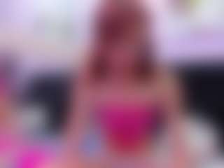 Live cam show with JulieMoon - Skinny on Camsoda