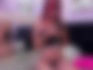 Live cam show with JulieMoon - Double Penetration on SpunkLive