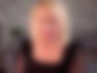 Live cam show with Lillit-Fabia - Sweet on TeamSkeetLive