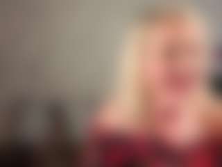 Live cam show with Lillit-Fabia - Moaning on Camsoda