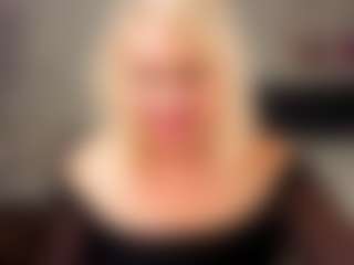 Live cam show with Lillit-Fabia - Blonde Hair Middle Aged on Camsoda