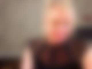 Live cam show with Lillit-Fabia - Teasing on sexytreat.net