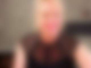 Live cam show with Lillit-Fabia - Teasing on Sweet Sext