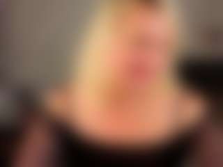 Live cam show with Lillit-Fabia - Middle Aged on Camsoda