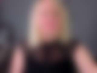 Live cam show with Lillit-Fabia - Moaning on AdultVida.com