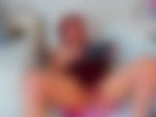 Live cam show with Victoriaarouss47 - Middle Aged on crypto-cams