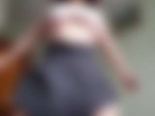 Live cam show with Chloe - Smoking on Milfs Live