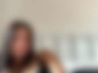AveryHubric's Live Sex Cam Show
