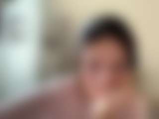 AveryHubric's Live Sex Cam Show