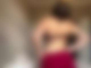 AveryHubric's Live Sex Cam Show