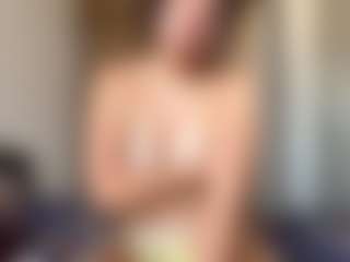 AveryHubric's Live Sex Cam Show