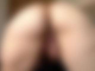 Live cam show with AveryHubric - Deepthroat on Camsoda