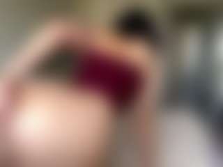 Live cam show with AveryHubric - Ass Clapping on Camming Site
