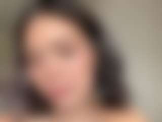Live cam show with AveryHubric - Ass Clapping on Camsoda