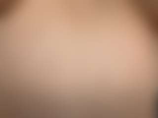 AveryHubric's Live Sex Cam Show
