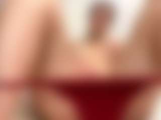 AveryHubric's Live Sex Cam Show