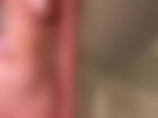 AveryHubric's Live Sex Cam Show