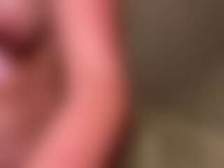 AveryHubric's Live Sex Cam Show