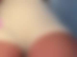 AveryHubric's Live Sex Cam Show