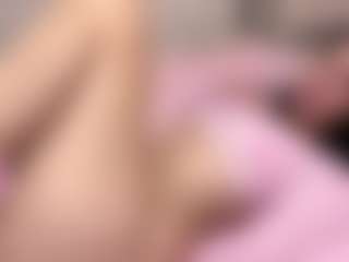 AveryHubric's Live Sex Cam Show