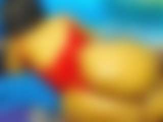 Live cam show with BrookylynBrownxx - New Toys on TeamSkeetLive