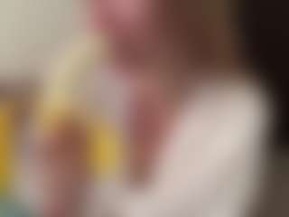 Live cam show with CierraLampel - Body Massage on xxxlivecams.org