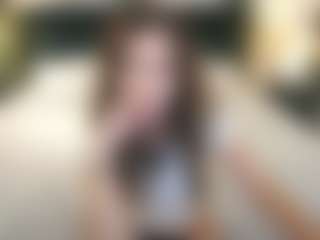 Live cam show with CyrenaLuxe - New Sexwebcam on SpunkLive