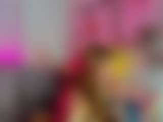 Live cam show with Eda-Viks - Upskirt on TottyGirls