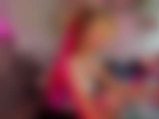 Live cam show with Eda-Viks - Pretty on Camsoda