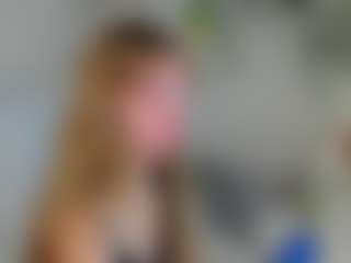 Live cam show with Eda-Viks - Striptease on Uber Horny