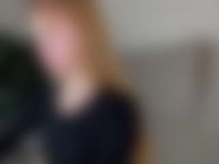 Live cam show with Eda-Viks - Small Ass on WildCum