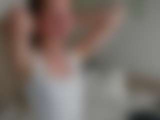 Live cam show with Eda-Viks - Petite on CamwithHer