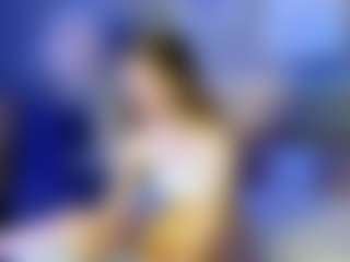 Live cam show with Eda-Viks - Brown Hair Petite on Lustler