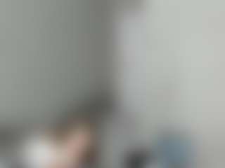 Live cam show with Eda-Viks - Pretty on Camsoda