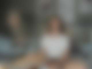 Live cam show with Eda-Viks - Pretty on Camsoda