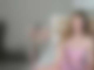 Live cam show with Eda-Viks - Pretty on Camsoda
