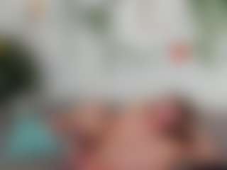 Live cam show with Eda-Viks - Upskirt on Hubzter Live